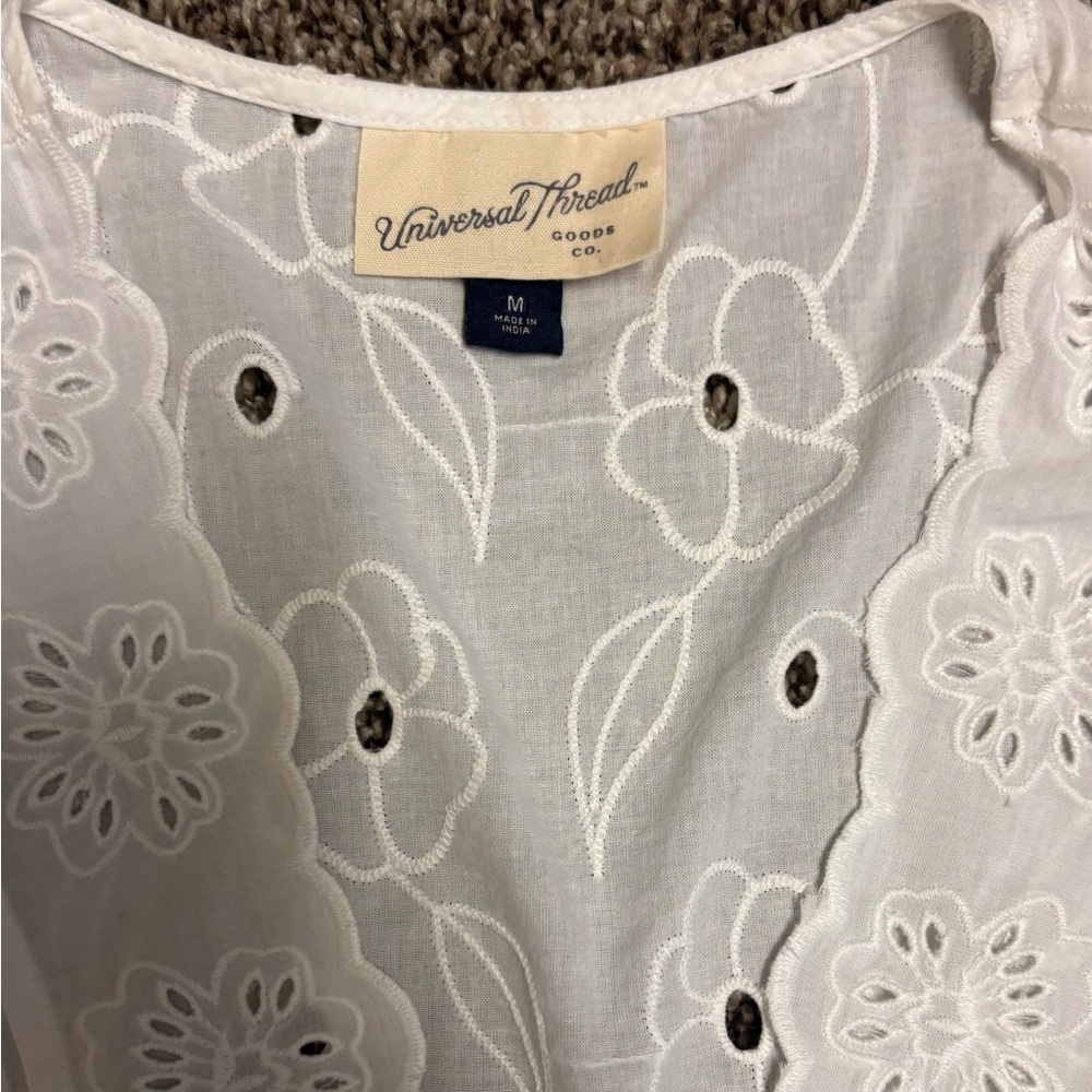 Universal Thread Embroidered Eyelet Embroidered T… - image 3